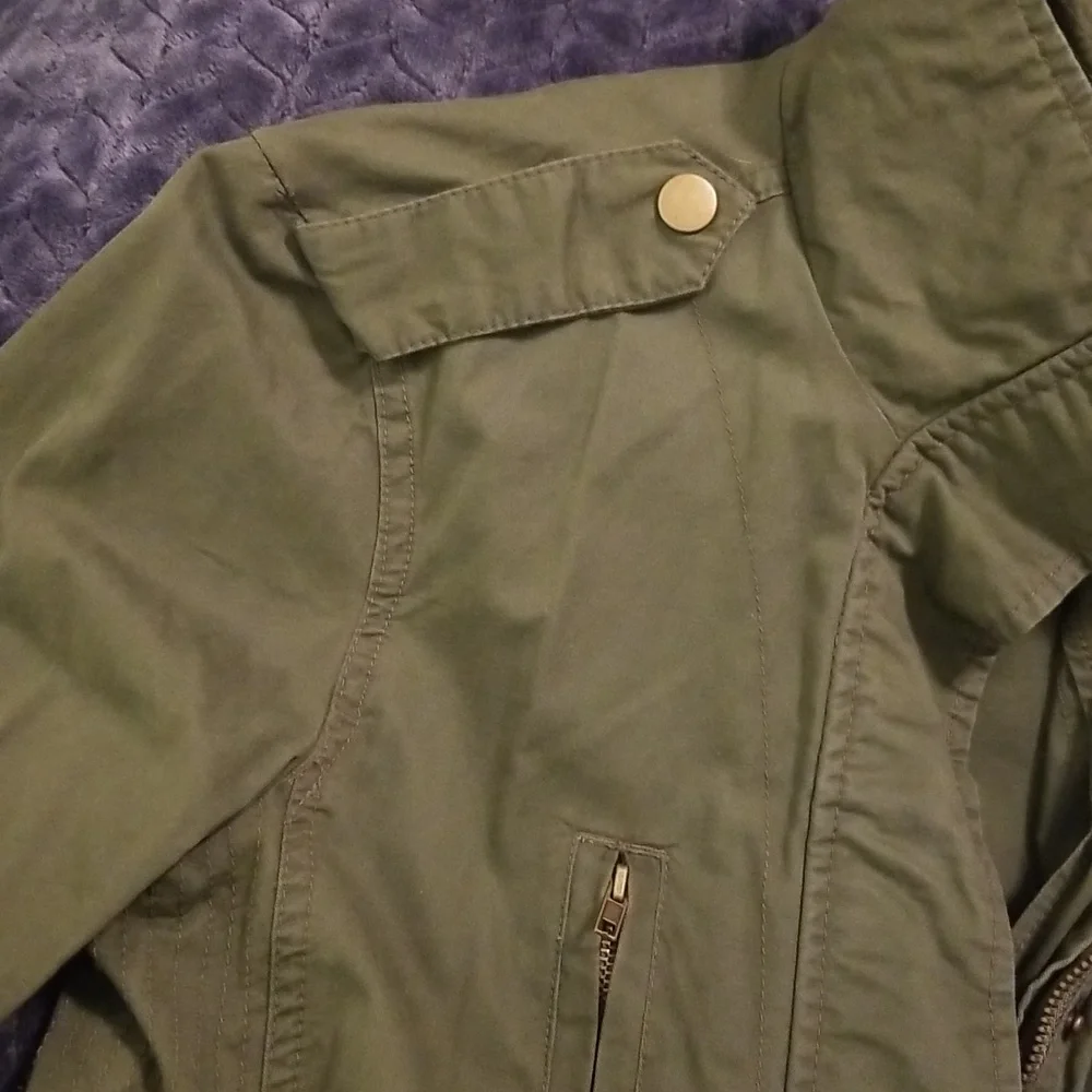 Jacket - Picture 8 of 8